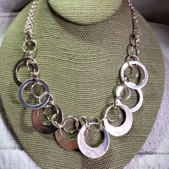 Vintage Jewelry - Goldtone circles chain necklace statement runway